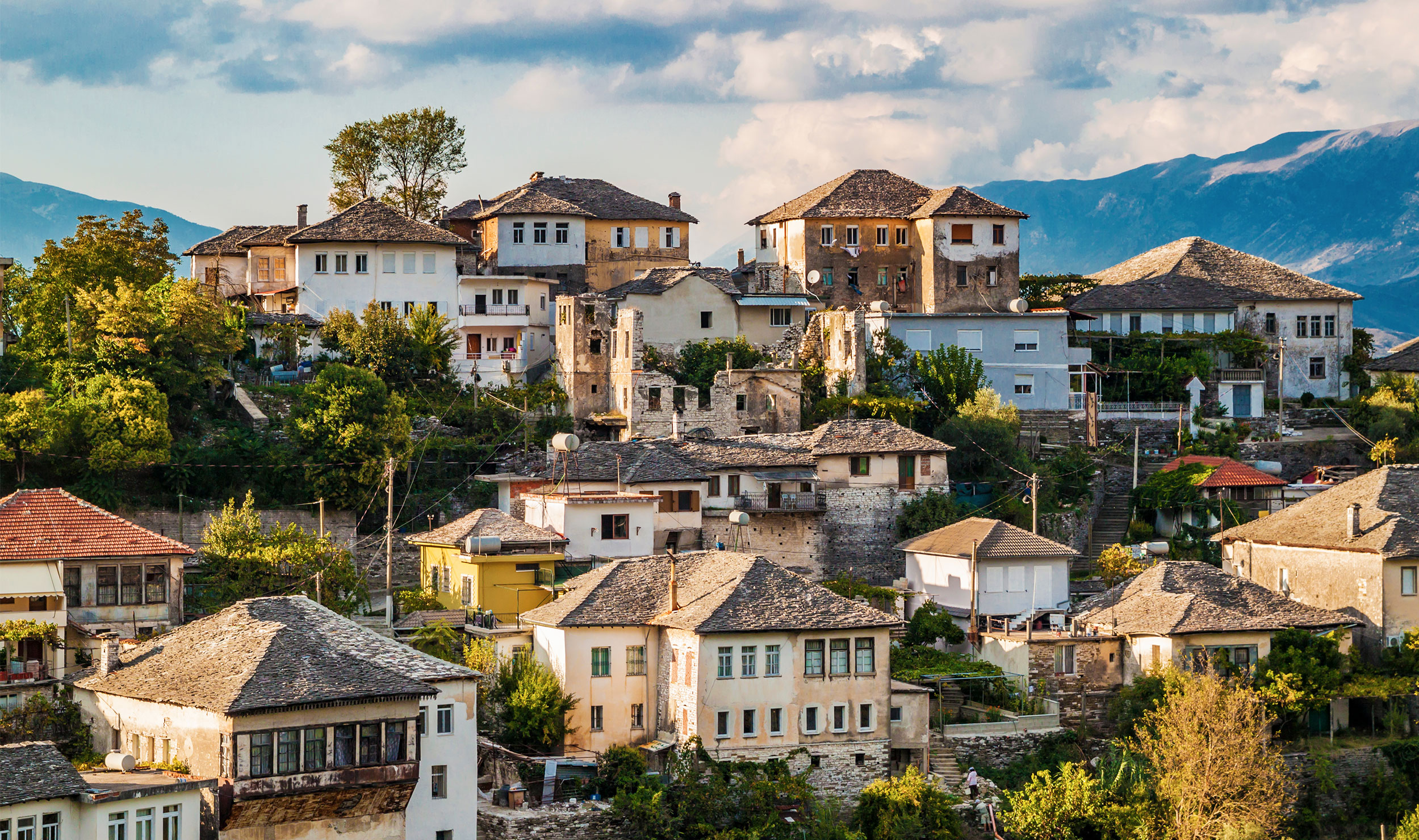 Ciudades de Albania: dónde relajarse, qué ver
