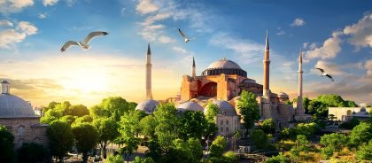 Российские путешественники смогут получить европейскую вакцину в Турции