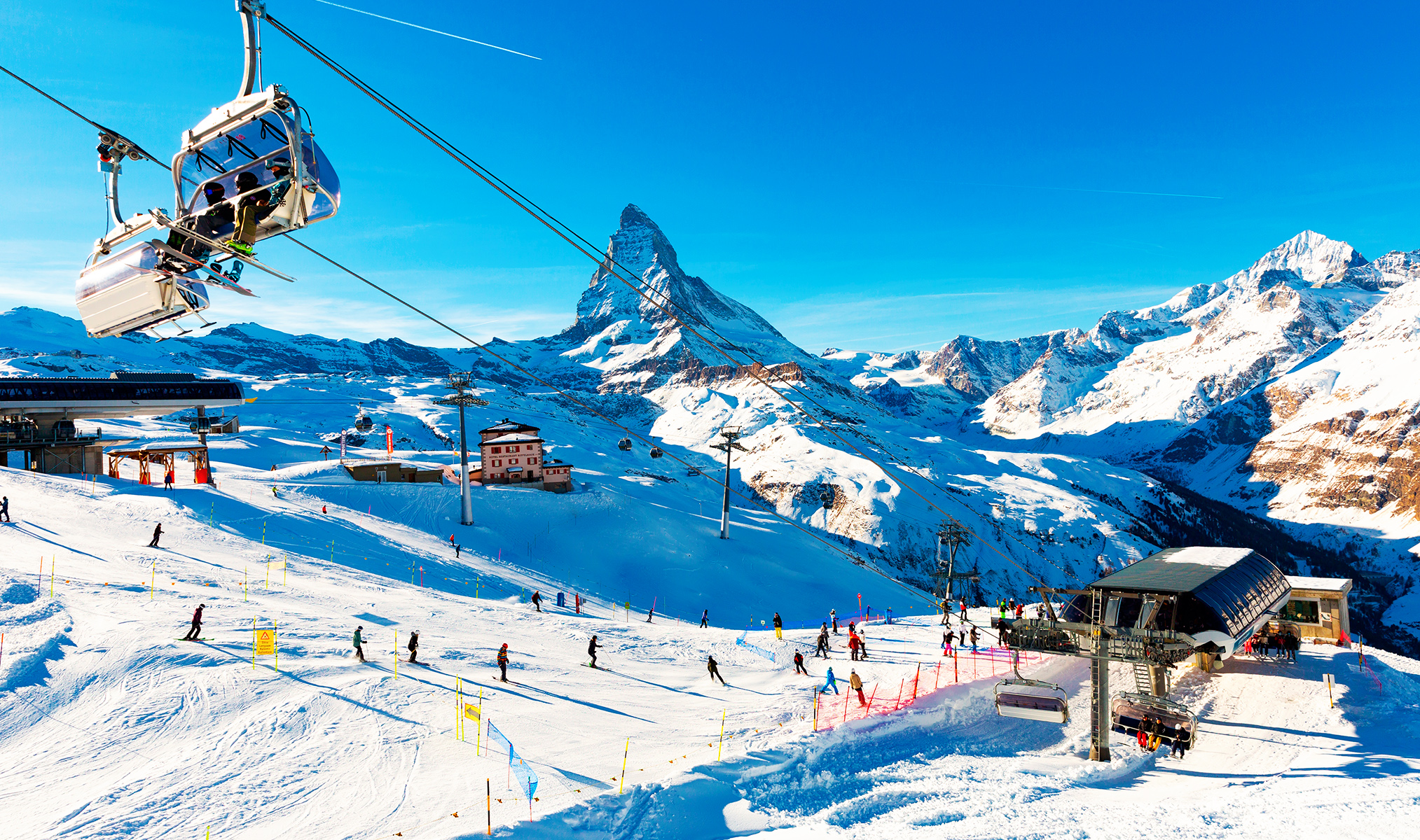 6 горнолыжных курортов. Церматт Швейцария горнолыжка. Швейцария Альпы горнолыжные курорты. Давос климатический высокогорный курорт Швейцарии. Церматт горнолыжный курорт скипасс.