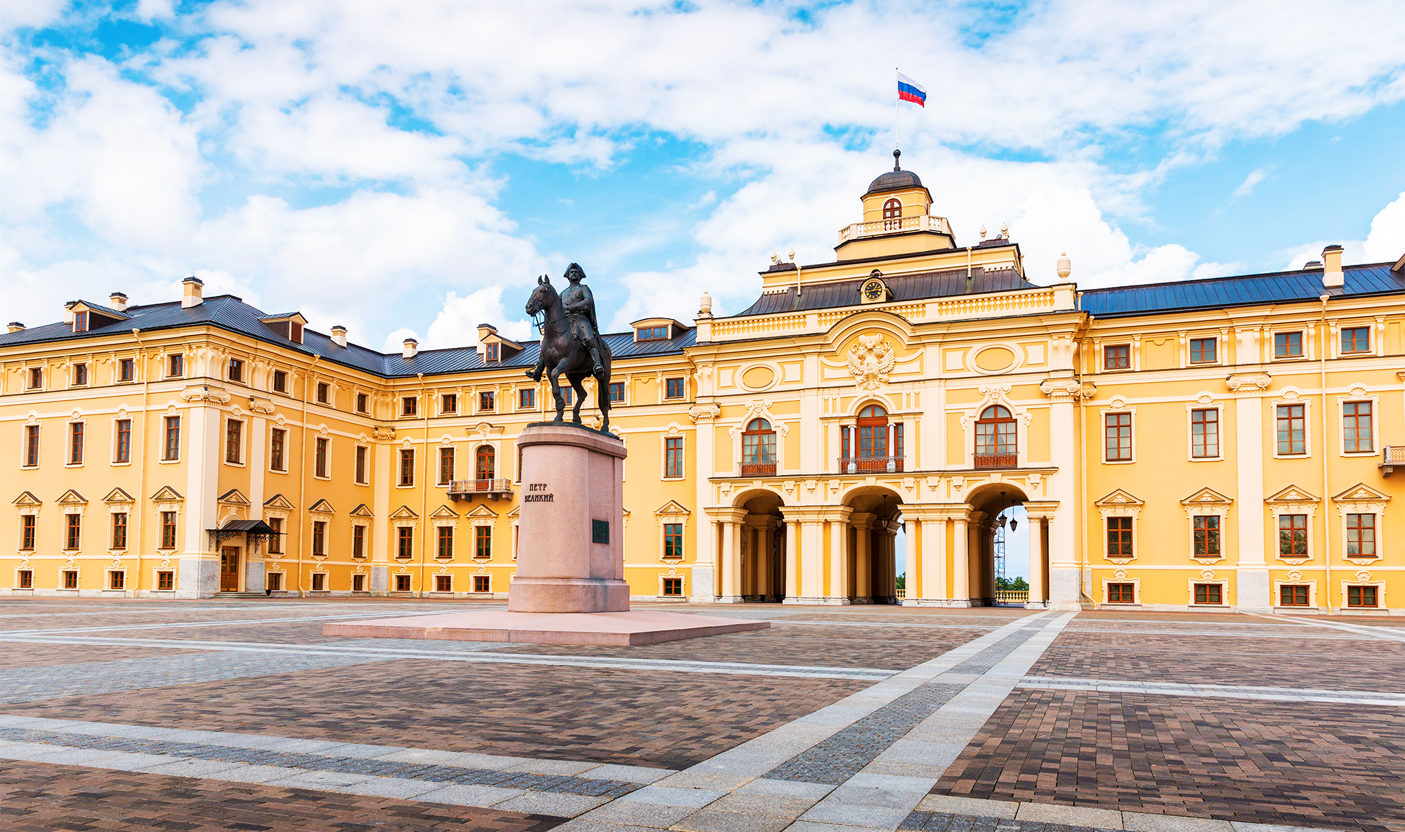 Самые красивые дворцы и парки: гид по пригородам Санкт-Петербурга