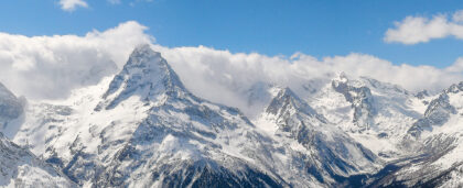 Расчехляй сноуборд: Домбай открывает горнолыжный сезон