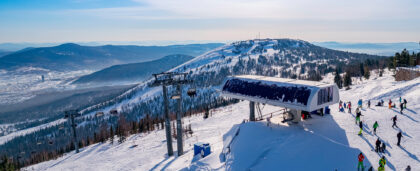 Надевай платье, бери лыжи: GrelkaFest зовёт на яркие спуски под песни Клавы Коки